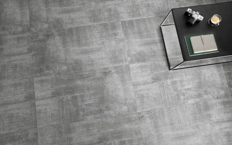Amadora Graphite